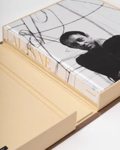 New Lalanne: Een Wereld Van Poezie Kunst